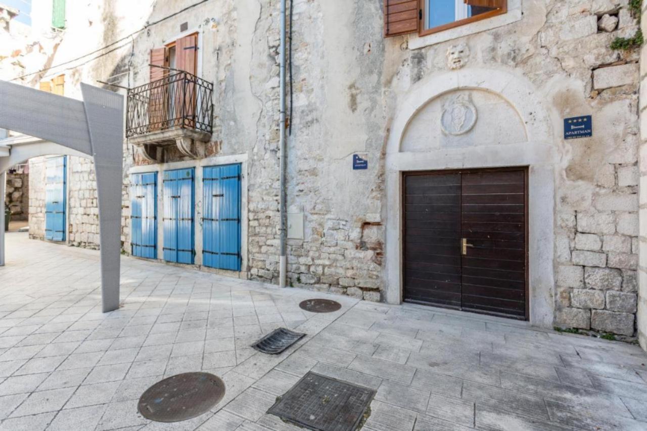 Ria In Diocletian Palace Apartament Split
